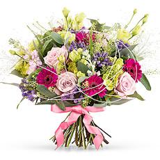 Surprise every flower lover with this eye-catching bouquet.
