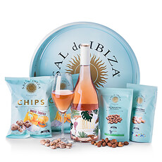 Start the summer party with this elegant Sal de Ibiza and Libalis Rosé Wine gift tray in fresh summer hues. Toast to the perfect blend of gourmet salty snacks and sparkling rosé wine from Spain.