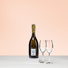 Created as a tribute to Louise Pommery herself, the Pommery Cuvée Louise is a magnificent Champagne that showcases the expertise of the house.