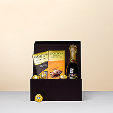 Can't choose between the sweet, creamy flavor of chocolate and the sparkling pleasure of a glass of Pere Ventura Cava ? Then choose this delicious gift set that combines the best of both!