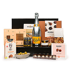 Ultimate Gourmet with Veuve Clicquot Rich Champagne