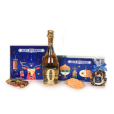 Delicious Jules Destrooper biscuits, tasty Gianduja chocolates, Leonidas Mendiants in three flavours and, as the topper, a bottle of Bottega Zero alcohol free aperitif make up a tasteful and sparkling end-of-year gift.