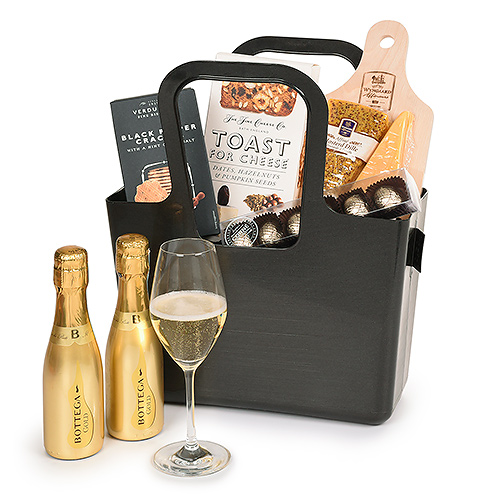 Picnic on the Go with Bottega Prosecco