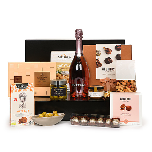 Ultimate Gourmet Box with Non-Alcoholic Bottega Zero Rosé
