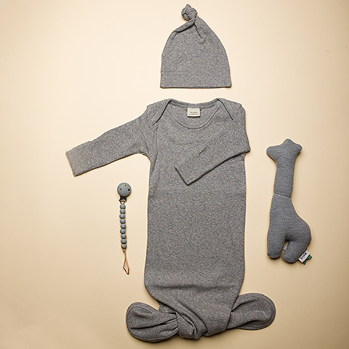 Ensemble Nouveau-né Muchie Baby Gris avec Trixie Giraffe