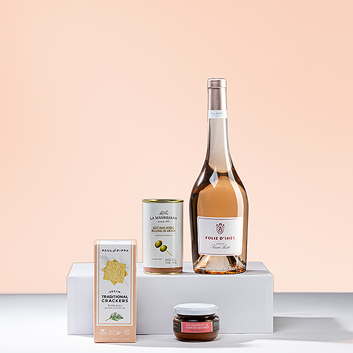 Summer Aperitif with Rosé Wine